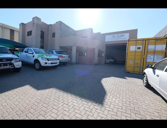 570M² WAREHOUSE TO LET IN FOUNDERS HILL