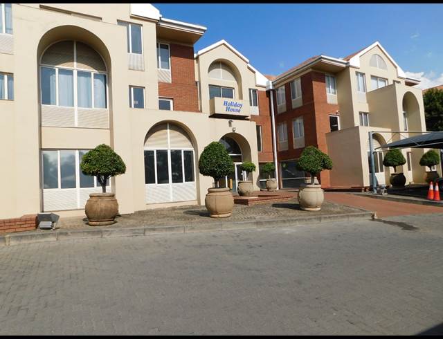 237M² OFFICE TO LET IN FERNDALE