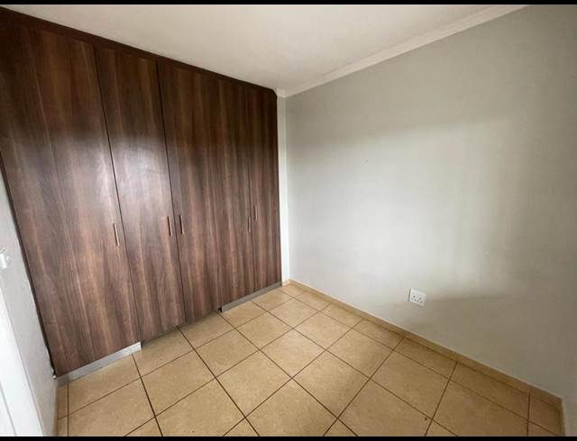 1 BEDROOM PROPERTY TO RENT IN DIE BULT