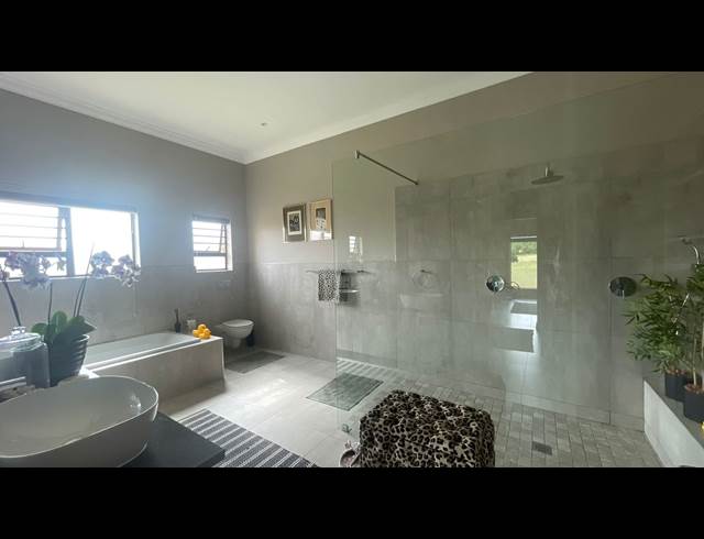 2 BEDROOM HOUSE TO LET IN BATELEUR ESTATE