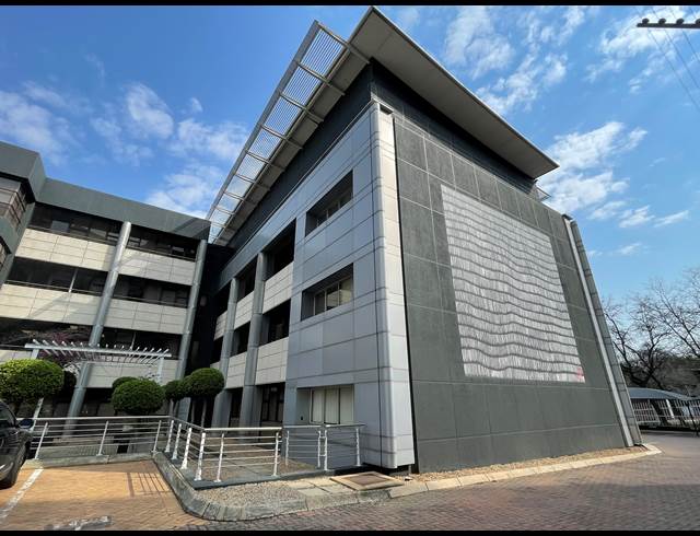 712M² OFFICE TO LET IN SANDTON CENTRAL