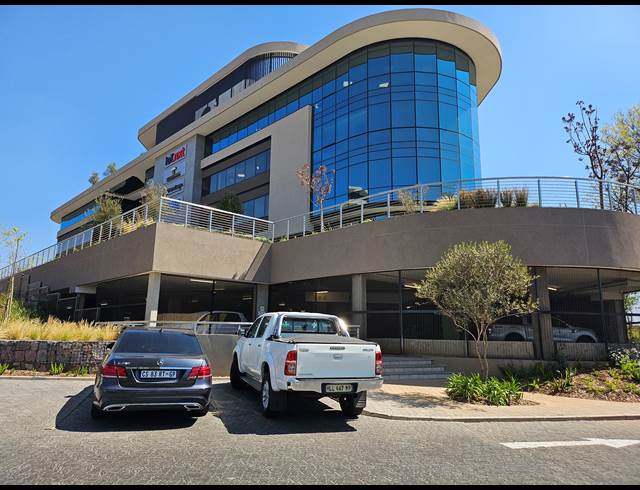 533M² OFFICE TO LET IN IRENE