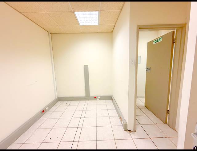 150M² OFFICE TO LET IN EMPANGENI CENTRAL