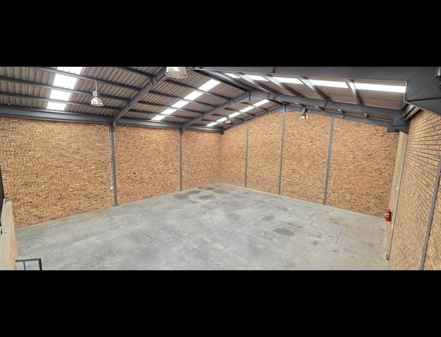 338M² WAREHOUSE TO LET IN STRIJDOMPARK
