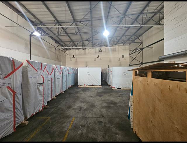 329M² WAREHOUSE TO LET IN MALL INTERCHANGE