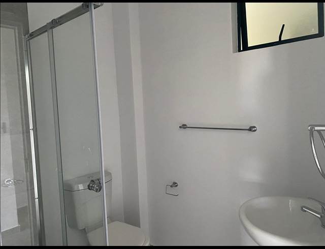 2 BEDROOM APARTMENT TO LET IN SALT ROCK