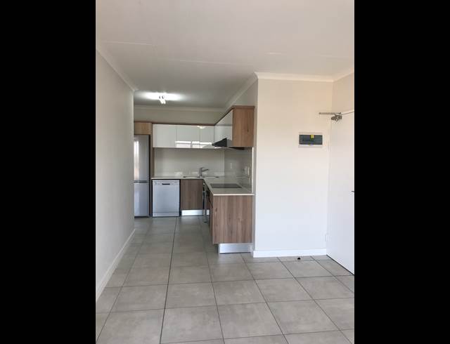 1 bed property to rent in WILLOW PARK MANOR