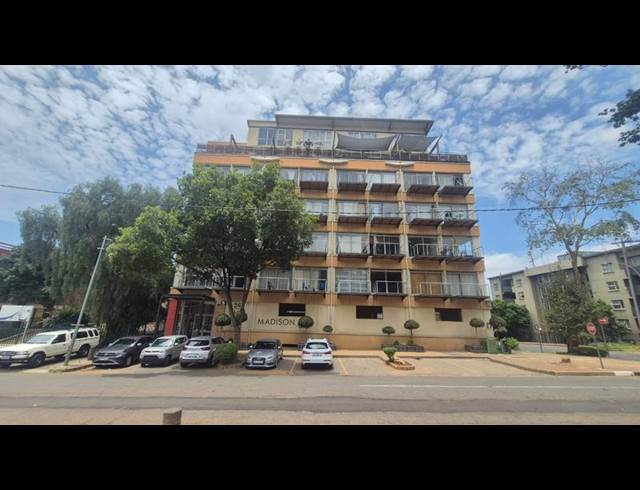 1 BEDROOM PROPERTY TO RENT IN BRAAMFONTEIN
