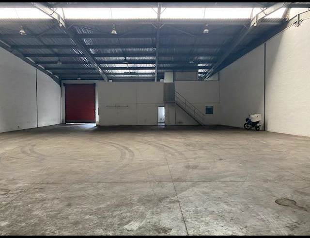 761M² WAREHOUSE TO LET IN WESTMEAD