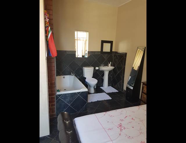 2 bed property to rent in MARSHALLTOWN