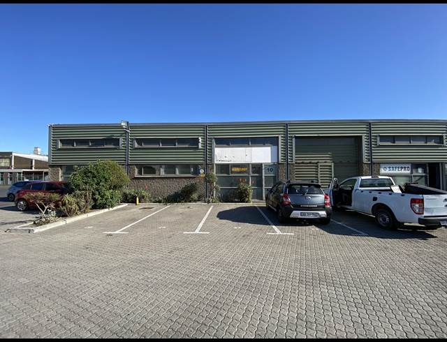 420M² WAREHOUSE TO LET IN EPPING INDUSTRIAL
