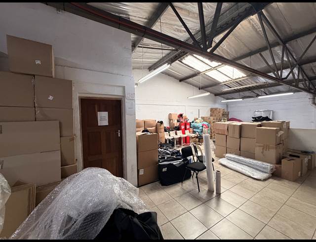 298M² WAREHOUSE TO LET IN SPRINGFIELD PARK
