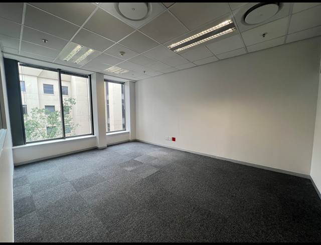 712M² OFFICE TO LET IN ROSEBANK