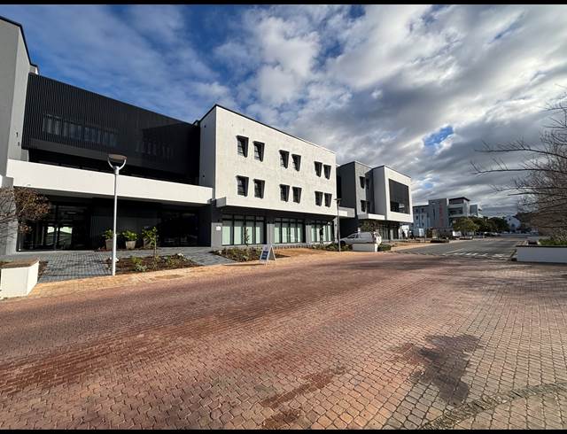 98M² OFFICE TO LET IN PAARDEVLEI