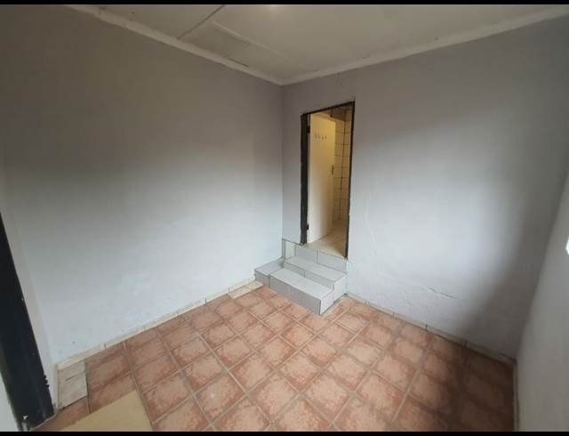 1 bed property to rent in MONDEOR