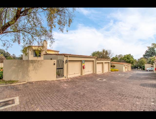 2 BEDROOM APARTMENT RENTED IN BRYANSTON