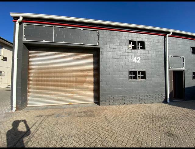 202M² WAREHOUSE TO LET IN EPPING INDUSTRIAL
