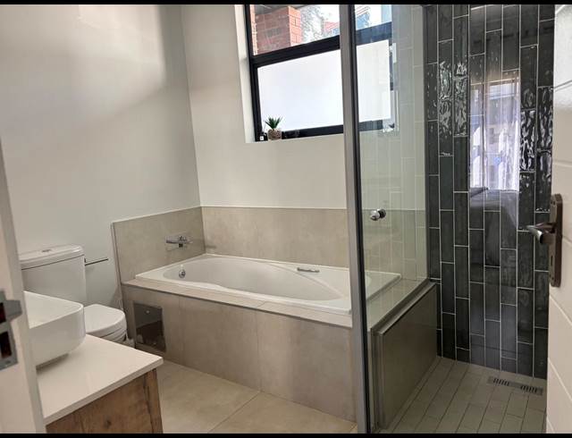 2 BEDROOM APARTMENT TO LET IN BRYANSTON