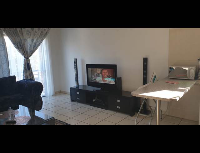 1 bed property to rent in RIDGEWAY