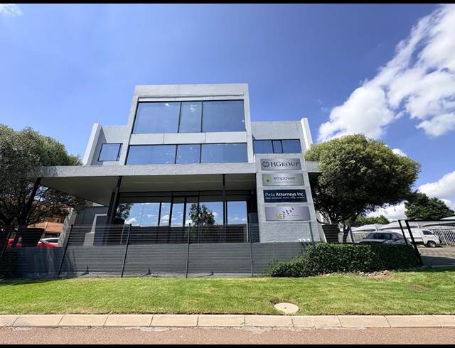 749M² OFFICE TO LET IN MIDRIDGE PARK