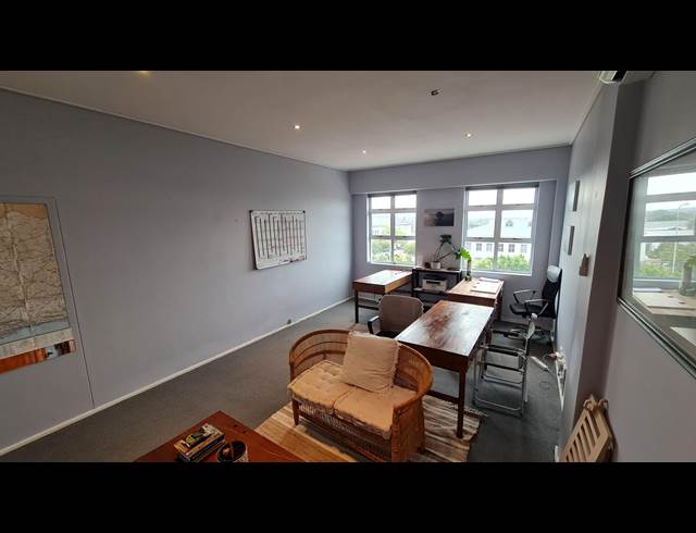 49M² OFFICE TO LET IN WESTLAKE