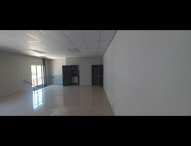 677M² WAREHOUSE TO LET IN COSMO BUSINESS PARK