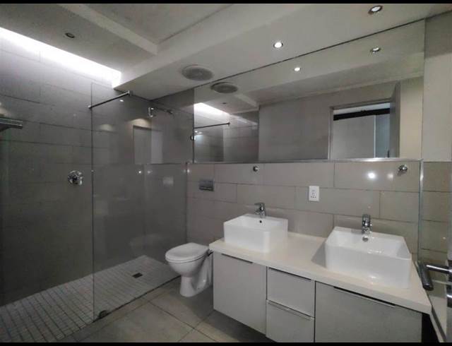 2 BEDROOM PROPERTY TO RENT IN MENLO PARK