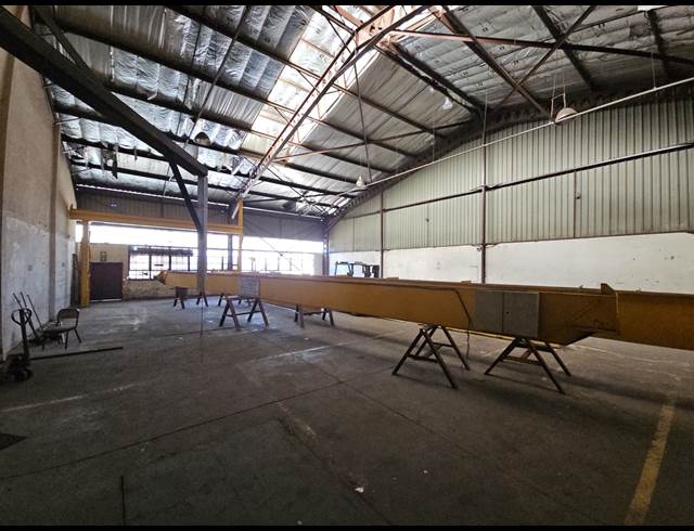 460M² WAREHOUSE TO LET IN ROSSLYN