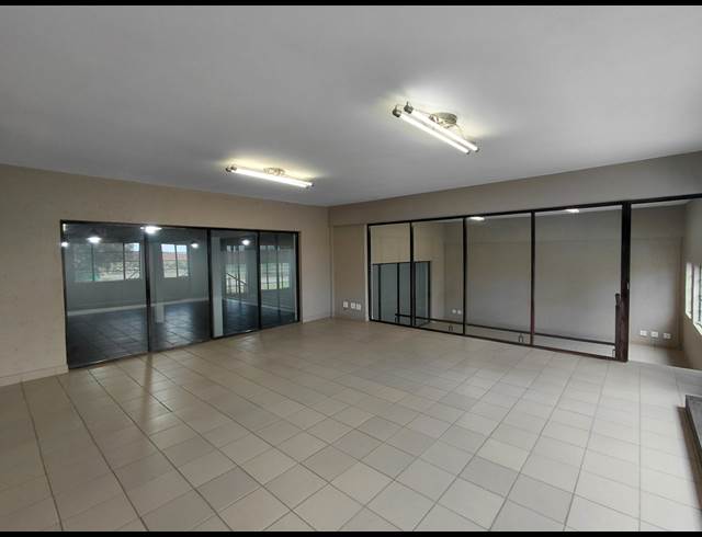 377M² WAREHOUSE TO LET IN POMONA
