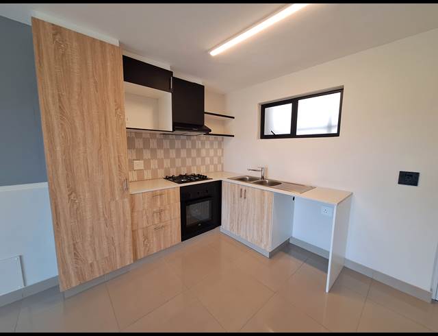 2 BEDROOM APARTMENT TO LET IN UMHLANGA RIDGE