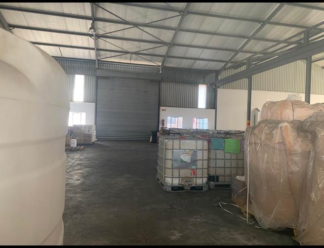 711M² WAREHOUSE TO LET IN ROCKY DRIFT