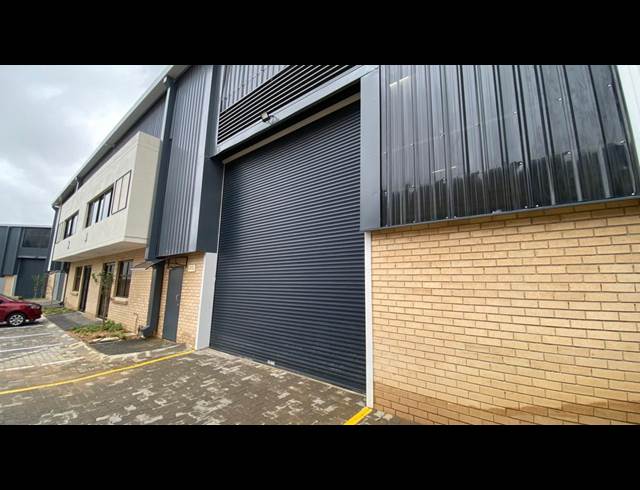 1,131M² WAREHOUSE TO LET IN SAMRAND BUSINESS PARK