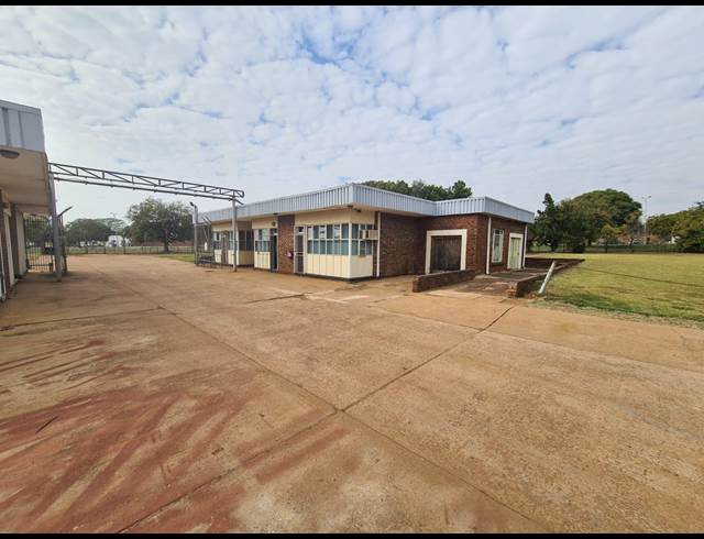 534M² WAREHOUSE TO LET IN WALTLOO