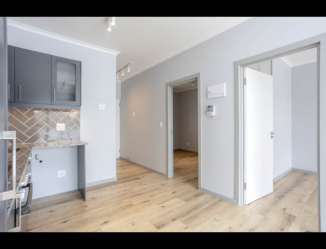 2 BEDROOM APARTMENT BLOCK RENTED IN WYNBERG UPPER