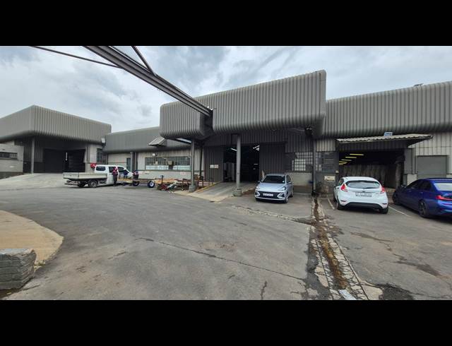 3,000M² FACTORY TO LET IN ANDERBOLT