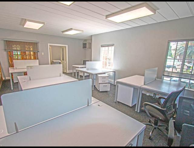 300M² OFFICE TO LET IN MELROSE ESTATE