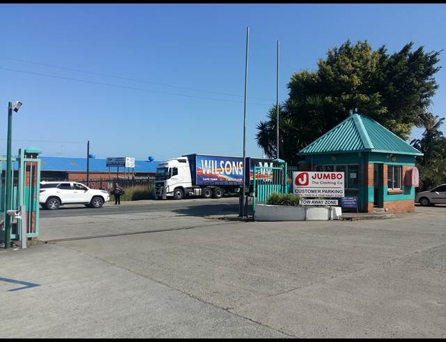 261M² WAREHOUSE TO LET IN CHISELHURST