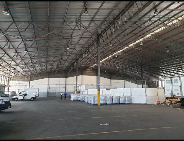 3,000M² WAREHOUSE TO LET IN KILLARNEY GARDENS