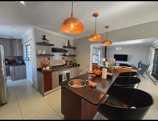 5 BEDROOM PROPERTY TO RENT IN WELTEVREDEN PARK
