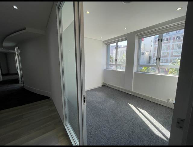 600M² OFFICE TO LET IN CAPE TOWN CITY CENTRE