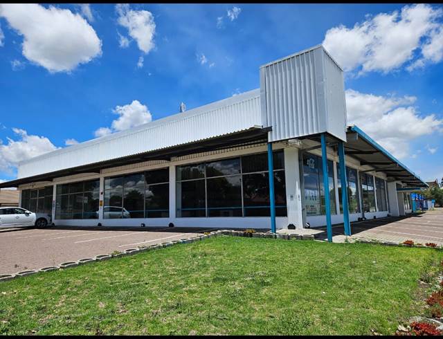 1,135M² BUSINESS TO LET IN TRICHARDT