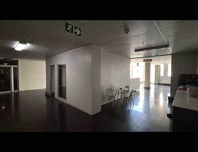 7,739M² WAREHOUSE TO LET IN ELANDSFONTEIN