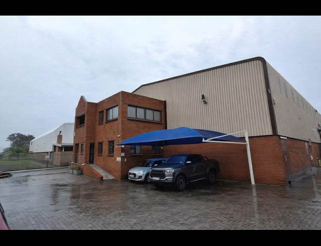 1,000M² WAREHOUSE TO LET IN HELDERWYK