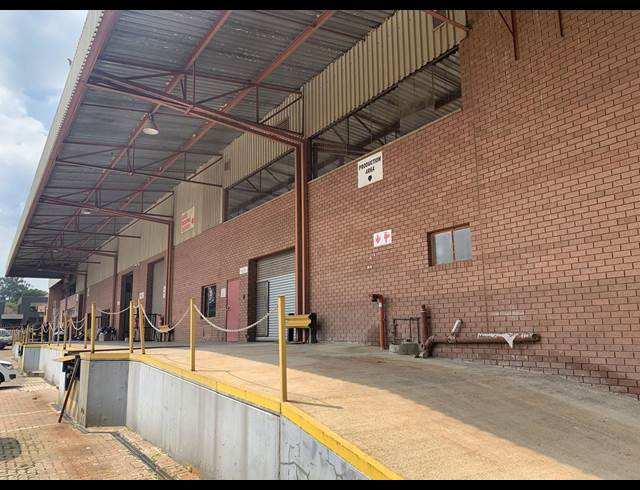 1,400M² WAREHOUSE TO LET IN HALFWAY HOUSE