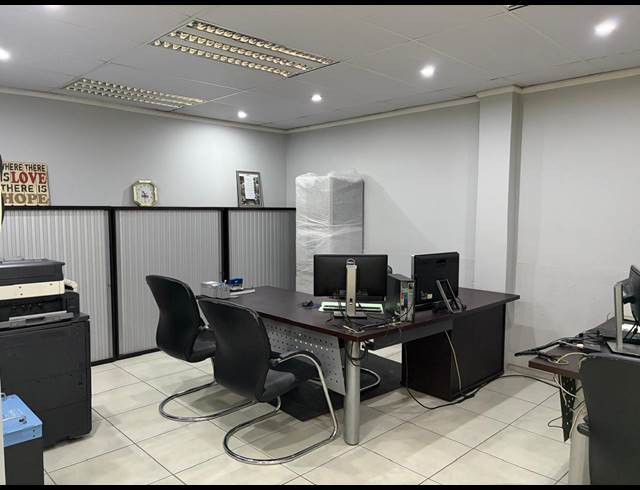 99M² WAREHOUSE TO LET IN CITY DEEP