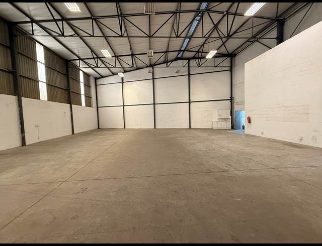 510M² WAREHOUSE TO LET IN ATLAS GARDENS