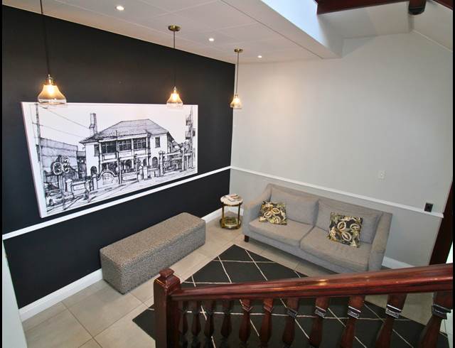 16.70M² OFFICE RENTED IN SOMERSET WEST CENTRAL