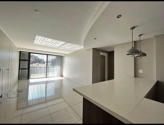 2 BEDROOM PROPERTY TO RENT IN MENLO PARK