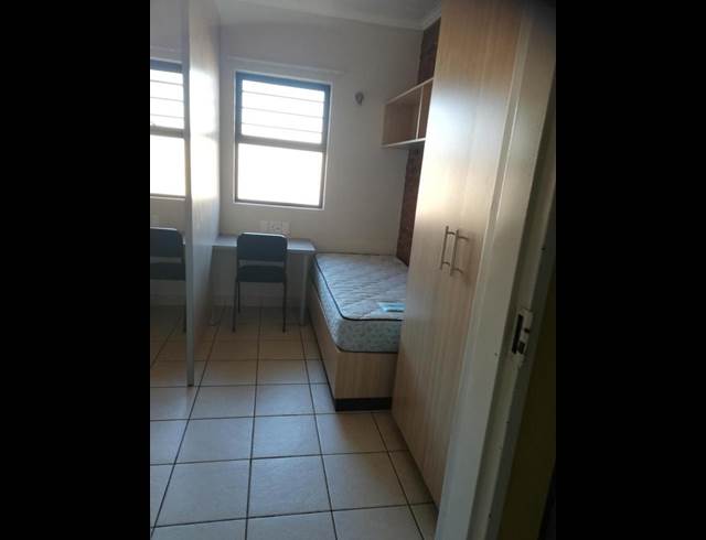 2 BEDROOM PROPERTY TO RENT IN DIE BULT