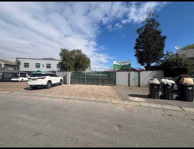 3,260M² WAREHOUSE TO LET IN BLACKHEATH INDUSTRIAL
